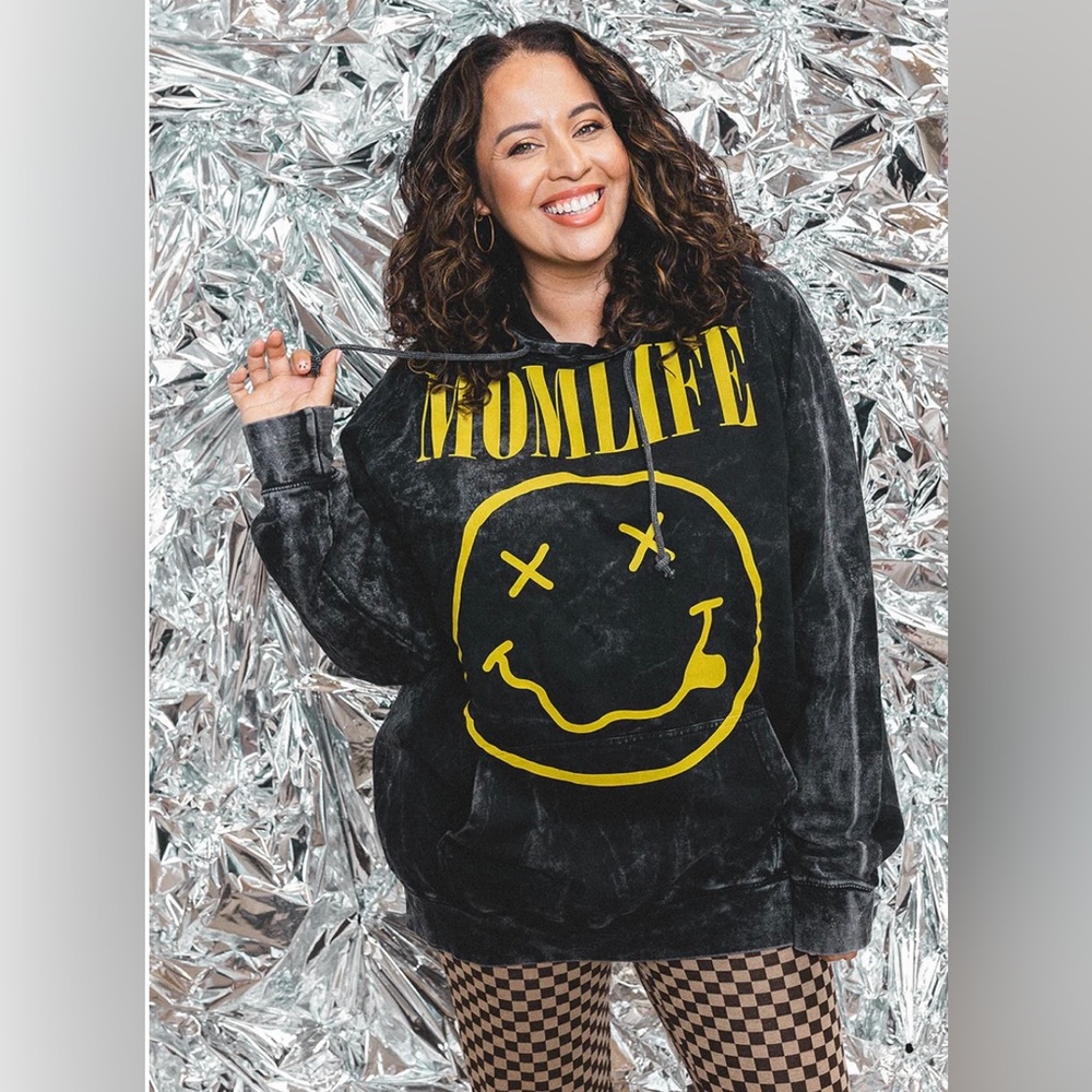 MOMLIFE ROCKER HOODIE🖤